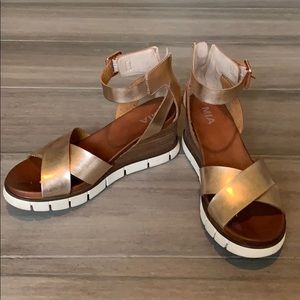Mia women’s shoes sandals open heels rose gold 9.5